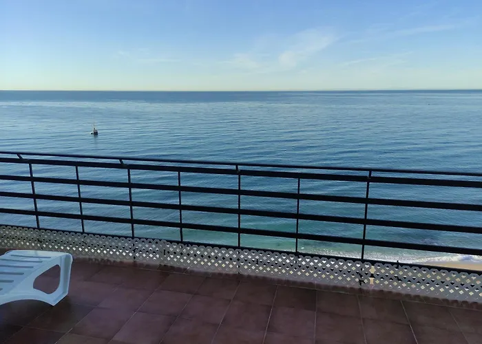 In First Line Apto 4-6 Apartament