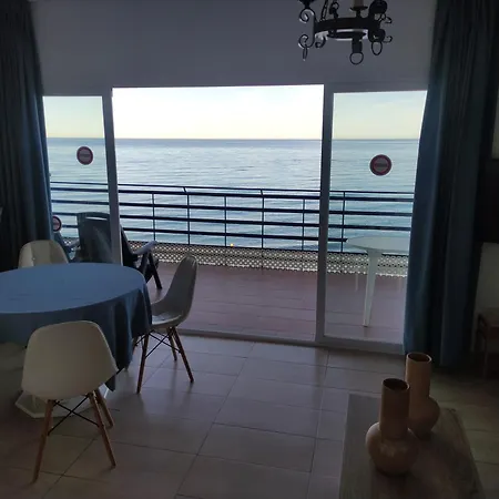 In First Line Apto 4-6 Apartman