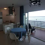 Apartment In First Line Apto 4-6