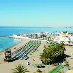In First Line Apto 4-6 Marbella